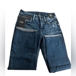 NWT Women Junior Silver Suki Curvy Mid‎ Jeans Capris size 27